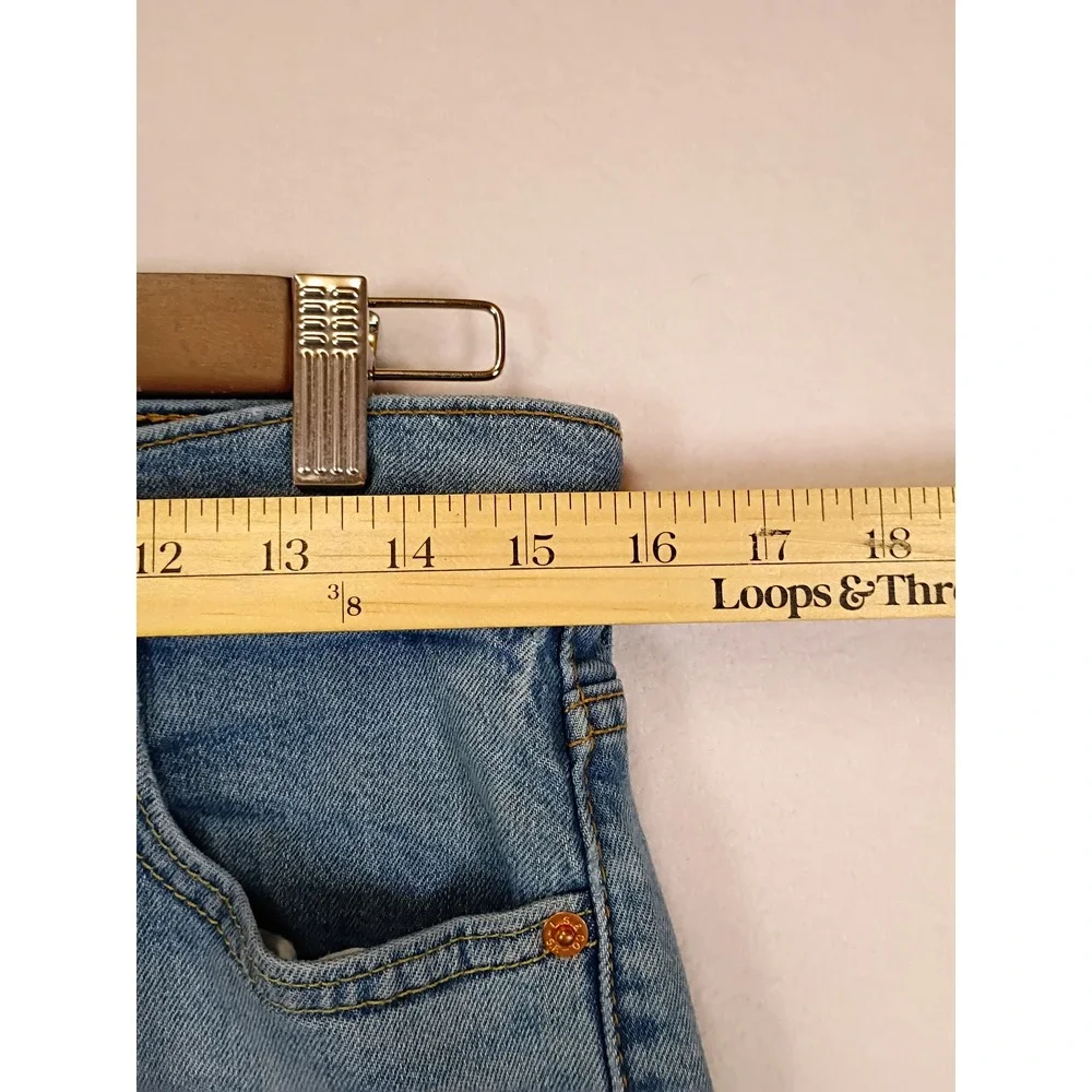 Classic Americana Levi's 513 Mens 29x32 Light Wash Slim Straight Stretch Jeans